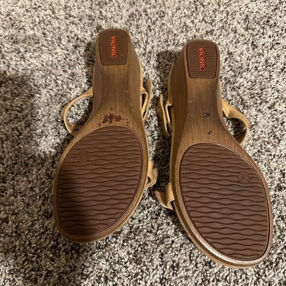 Vionic slide studed wedge sandal - Size 7 - Picture 3 of 7